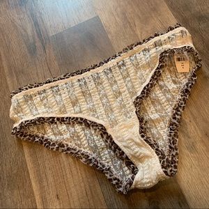 VS Vintage Very Sexy Crochet Lace Leopard Trim Bikini Panty